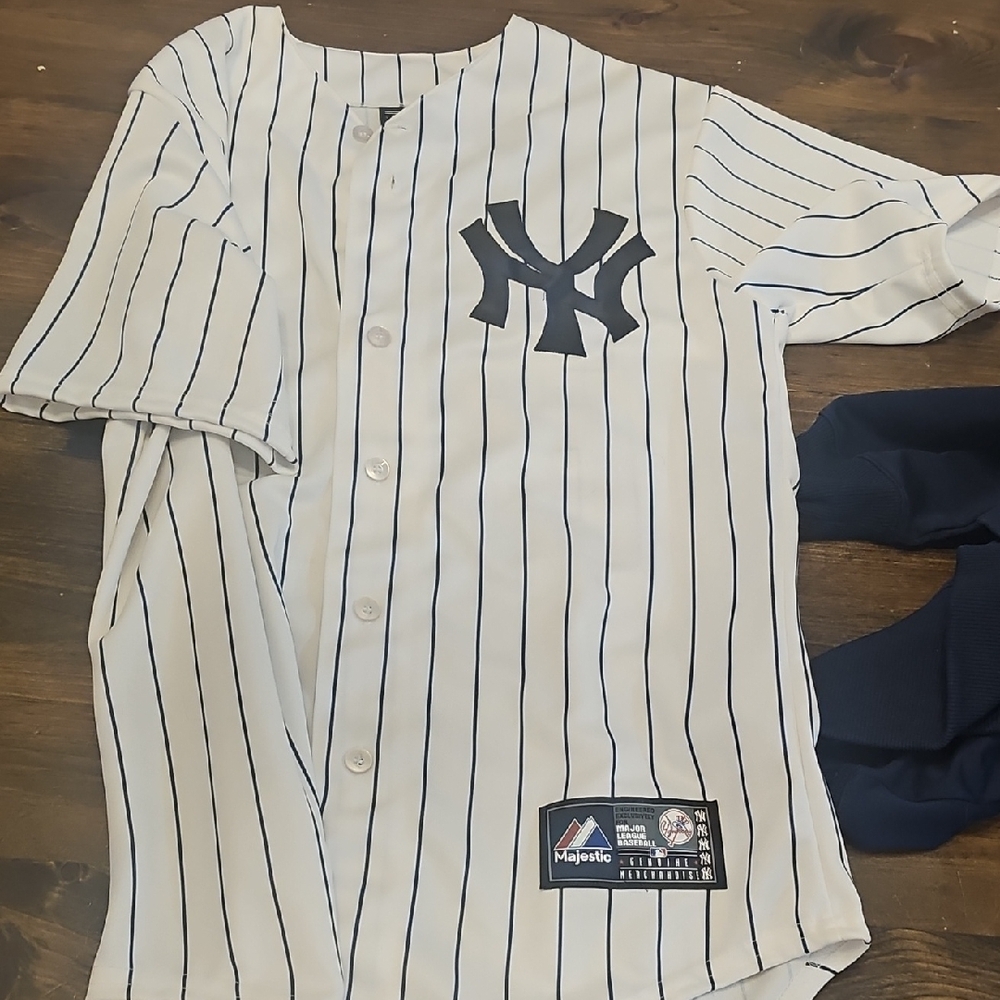 Majestic White and Blue  Striped Baseball Jersey